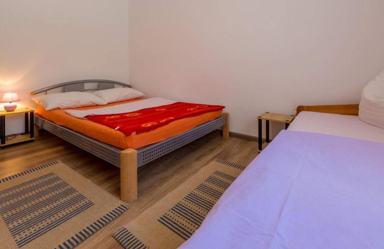 Navy Apartments Jadranovo Luaran gambar