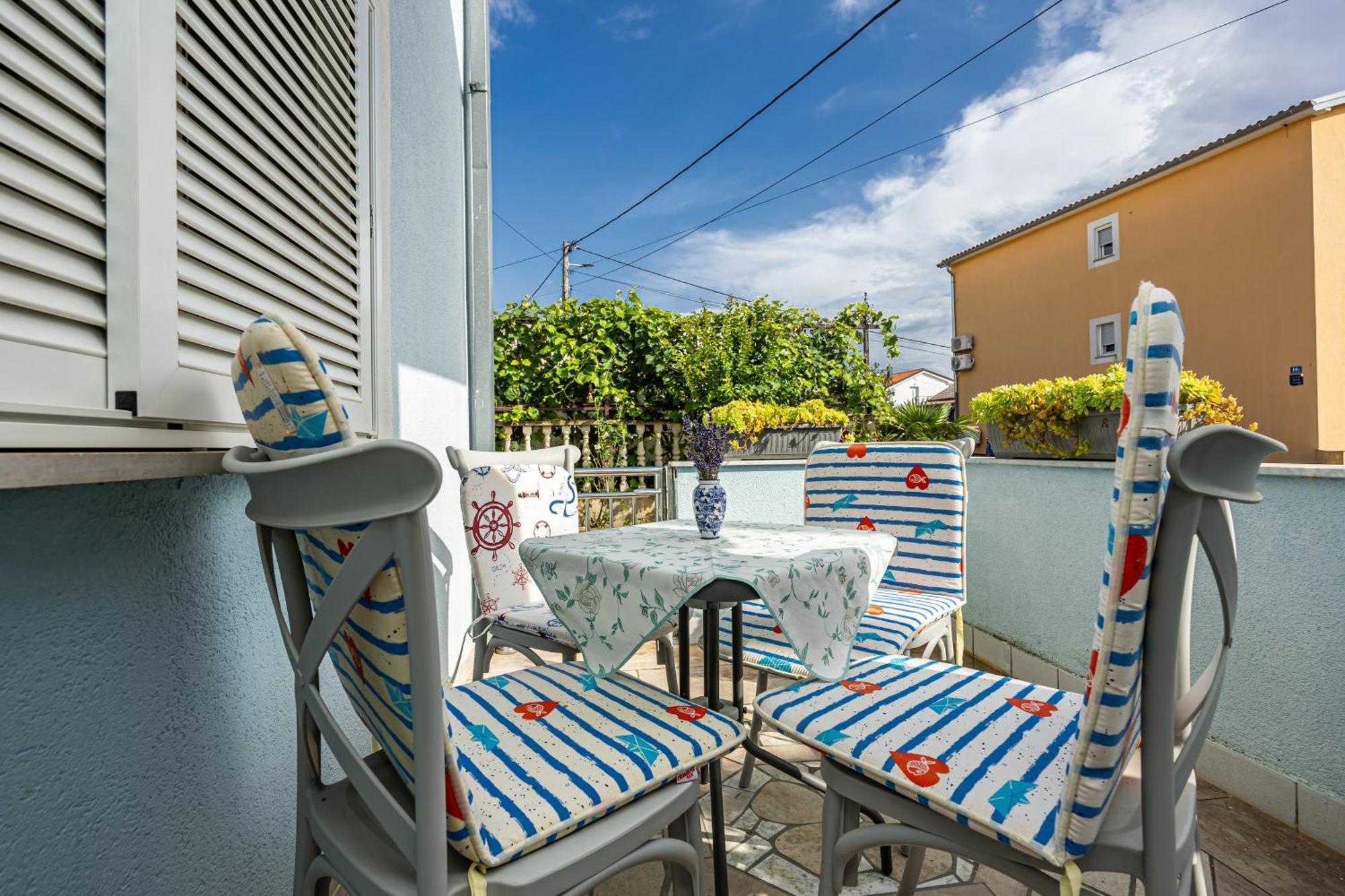 Navy Apartments Jadranovo Luaran gambar